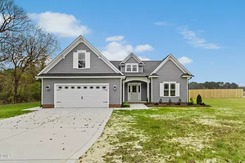 636 Tart Town Rd, Dunn, NC 28334