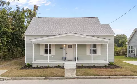 111 S 5th St, Smithfield, NC 27577
