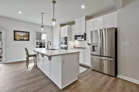 Kitchen - 1002 Kentlands Dr, Durham, NC 27713 photo 5 of 6