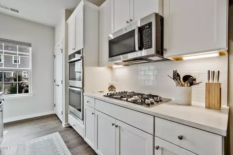 Kitchen - 1002 Kentlands Dr, Durham, NC 27713 photo 6 of 6