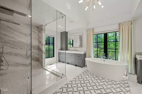 Bath - 3829 Regent Rd, Durham, NC 27707 photo 2 of 7