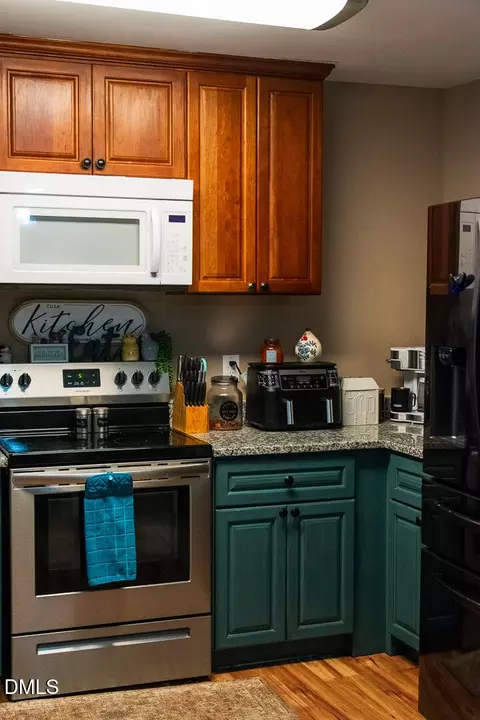 Kitchen - 5603 Hopkins Rd, Middlesex, NC 27557 photo 3 of 3