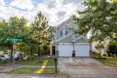 112 Sanchez Ct, Holly Springs, NC 27540
