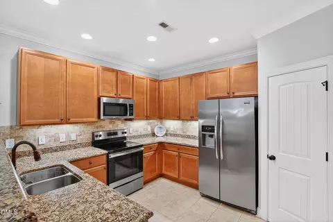 Kitchen - 1012 Lake Michael Way, Mebane, NC 27302 photo 2 of 5