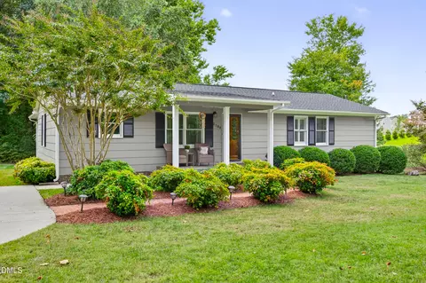 2708 Cambridge Rd, Burlington, NC 27215