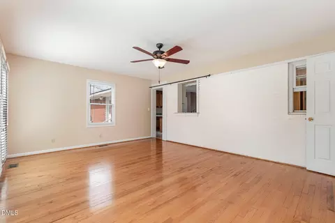Living - 274 Erwin St, Coats, NC 27521 photo 5 of 5