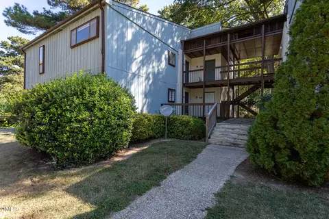 5026 Flint Ridge Pl, Raleigh, NC 27609