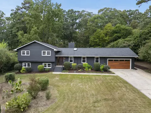 5105 Shamrock Dr, Raleigh, NC 27612