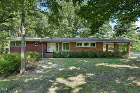 2203 Belmont Dr, Reidsville, NC 27320