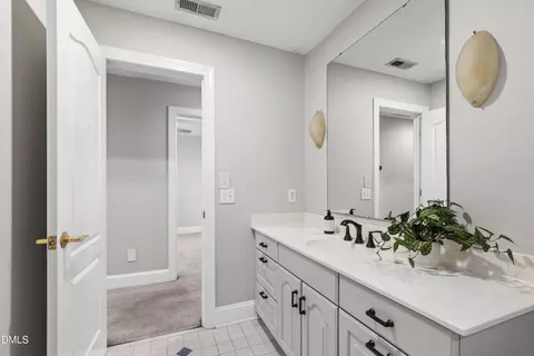 Bath - 1232 Westerham Dr, Wake Forest, NC 27587 photo 6 of 8