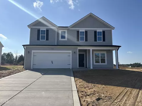 452 Ashley Heights Dr, Aberdeen, NC 28387