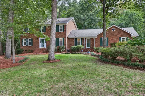 3803 Oakcliffe Rd, Greensboro, NC 27406