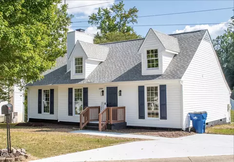 2304 Fields Of Broadlands Dr, Raleigh, NC 27604