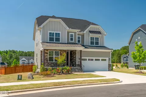 245 N Crest Dr, Chapel Hill, NC 27517