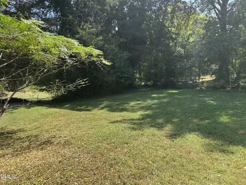 111 S Seventh Ave, Siler City, NC 27344