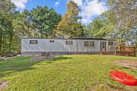 21 Graystone Ridge Rd, Leasburg, NC 27291