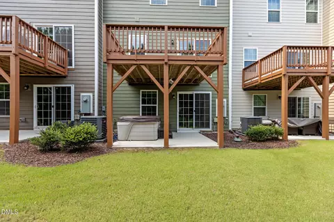 Exterior - 1119 Platform Dr, Apex, NC 27502 photo 5 of 6