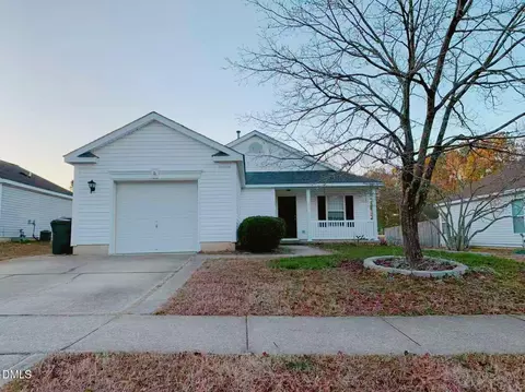 943 Homestead Park Dr, Apex, NC 27502