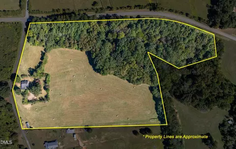 81 Little Creek Ln, Siler City, NC 27344