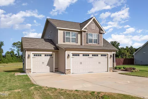 223 N Nolan Park Dr, Selma, NC 27576