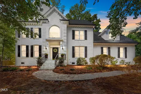 501 Lyndenbury Dr, Apex, NC 27502