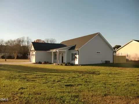 Exterior - 100 Covington Ln, Dunn, NC 28334 photo 9 of 10