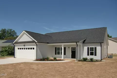 100 Covington Ln, Dunn, NC 28334