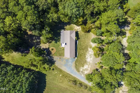 250 Rays Dr, Apex, NC 27523