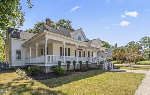 315 Barbour St, Clayton, NC 27520