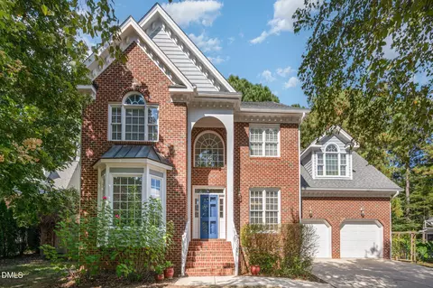8004 Looking Glass Ct, Raleigh, NC 27612