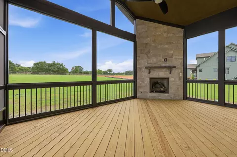 Exterior - 5852 Carriage Gate Dr, Raleigh, NC 27603 photo 5 of 9