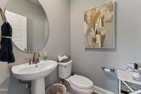 2720 Kempthorne Rd, Cary, NC 27519 photo 6