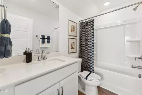 2720 Kempthorne Rd, Cary, NC 27519 photo 22