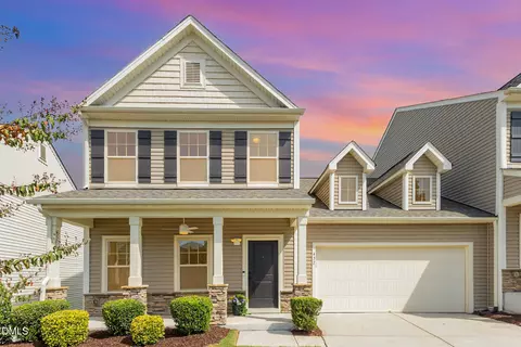 437 Excalibur Dr, Morrisville, NC 27560