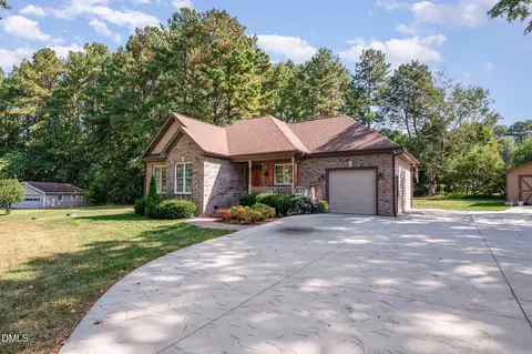 Exterior - 3012 Beech Grove Dr, Durham, NC 27705 photo 7 of 9