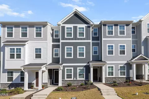 1844 Woodall Crest Dr, Apex, NC 27502