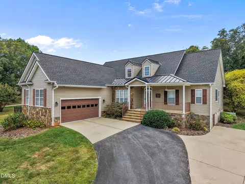 3008 River Hill Ln, Burlington, NC 27217