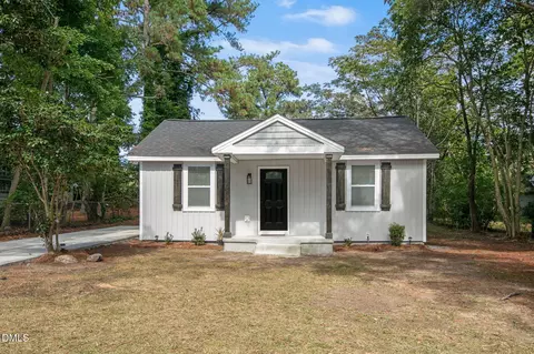 1205 Toisnot Ave NE, Wilson, NC 27893