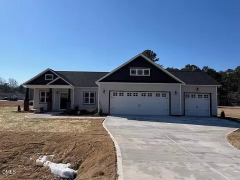 100 Lynn Ln, Selma, NC 27576