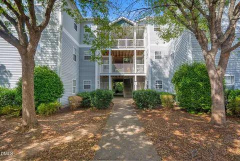 1911 Wolftech Ln #302, Raleigh, NC 27603
