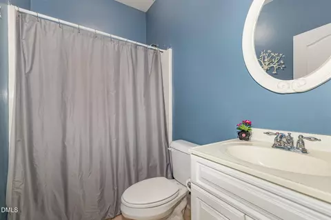Bath - 5781 Roseheath Rd, Bailey, NC 27807 photo 3 of 4