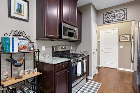 603 Smallwood Dr, Durham, NC 27703 photo 8