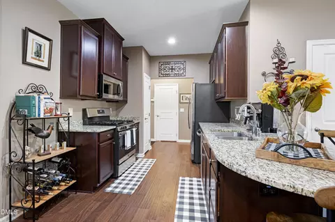 603 Smallwood Dr, Durham, NC 27703 photo 7
