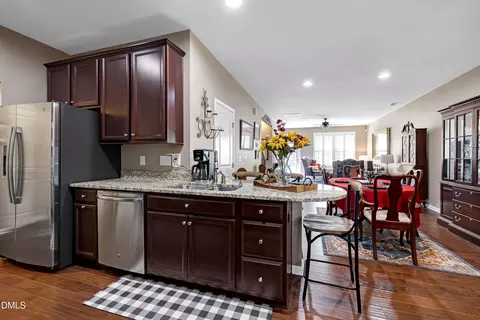 603 Smallwood Dr, Durham, NC 27703 photo 6