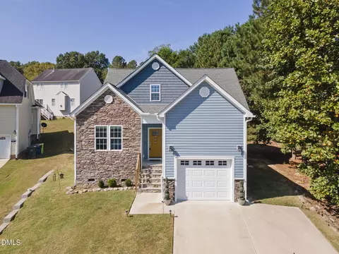 108 Penncross Dr, Raleigh, NC 27610