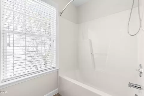 Bath - 5708 Catskill Ct, Durham, NC 27713 photo 3 of 5