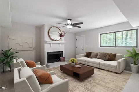 2905 Scuppernong Ln, Durham, NC 27703