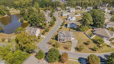 171 Pecan Harvest Dr, Garner, NC 27529