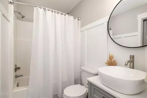 Bath - 414 Aquilla Rd, Benson, NC 27504 photo 1 of 2