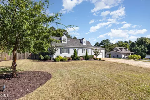 Exterior - 414 Aquilla Rd, Benson, NC 27504 photo 3 of 8